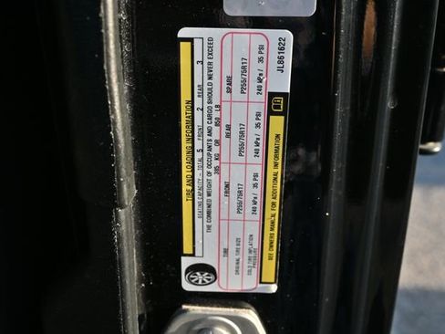 Used 2018 Jeep Wrangler Unlimited Sport S image 28