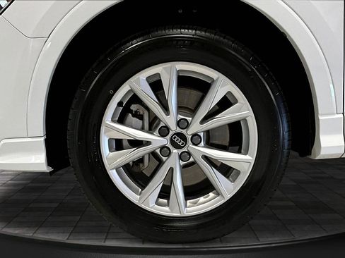 Used 2025 Audi Q3 2.0T Premium AWD/4WD image 32