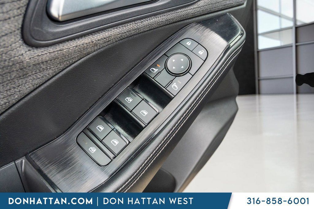 Used 2023 Nissan Rogue SV FWD image 13