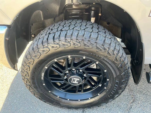 Used 2016 RAM 3500 Tradesman w/ Chrome Appearance Group AWD/4WD image 23