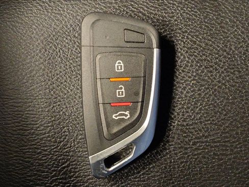 Used 2024 Jeep Compass Latitude w/ Altitude Special Edition AWD/4WD image 32