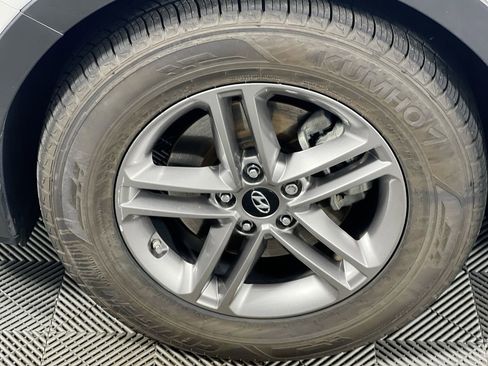 Used 2018 Hyundai Santa Fe Sport w/ 2.4L Value Package 02 image 13