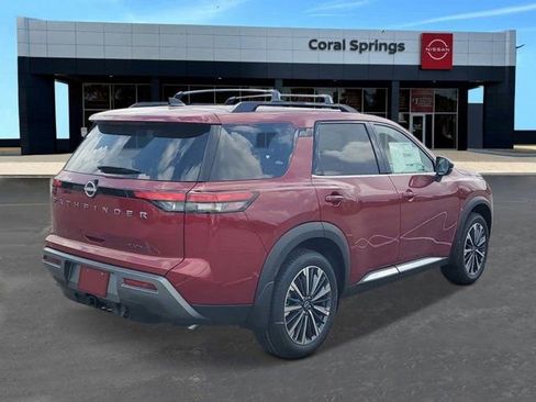 New 2026 Nissan Pathfinder Platinum image 4