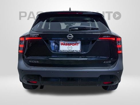 Certified 2025 Nissan Kicks SV image 8