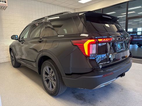 New 2026 Ford Explorer Active AWD/4WD image 15