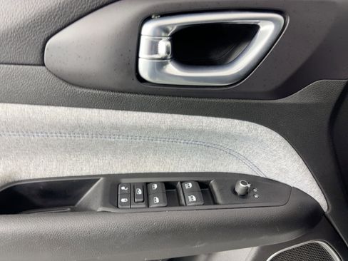 Used 2022 Jeep Compass Latitude image 13