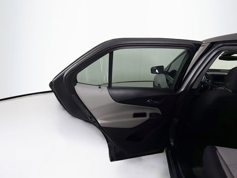 Used 2020 Chevrolet Equinox LS FWD image 26