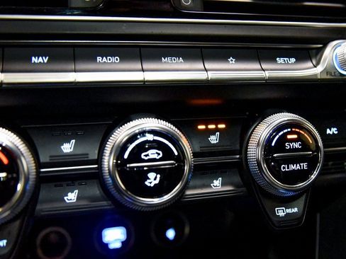 Used 2023 Genesis G70 2.0T w/ Sport Prestige Package image 26