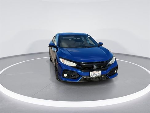 Used 2018 Honda Civic EX image 3