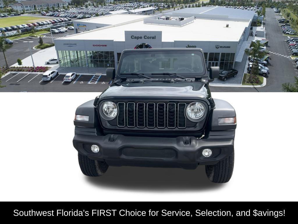 Used 2025 Jeep Wrangler Sport AWD/4WD image 2