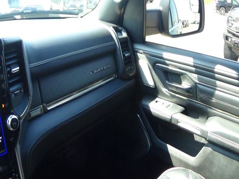 Used 2021 RAM 1500 Limited image 32