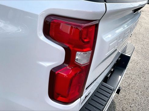 Used 2021 Chevrolet Silverado 1500 High Country w/ Technology Package AWD/4WD image 26