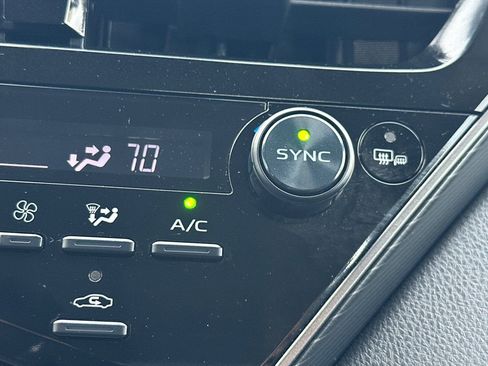 Certified 2024 Toyota Camry SE image 30