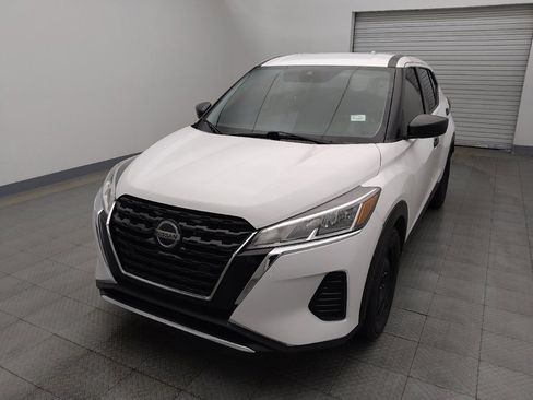 Used 2021 Nissan Kicks S image 15