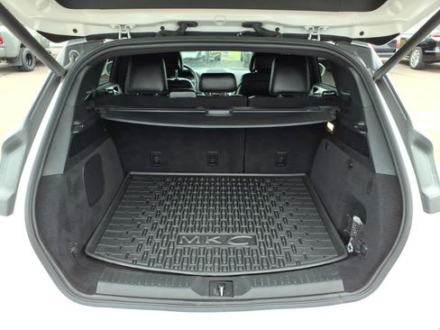 Used 2019 Lincoln MKC Select w/ Select Plus Package FWD image 20