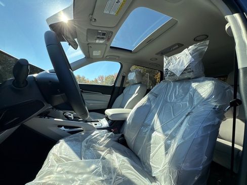 New 2025 Kia Telluride S image 13