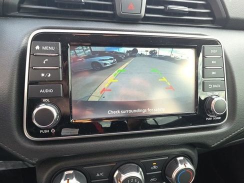 Used 2023 Nissan Versa S image 18