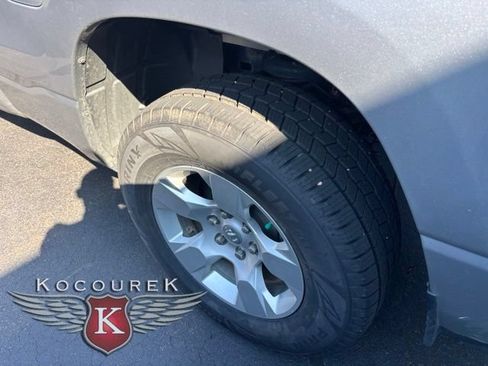Used 2022 RAM 1500 Big Horn AWD/4WD image 15