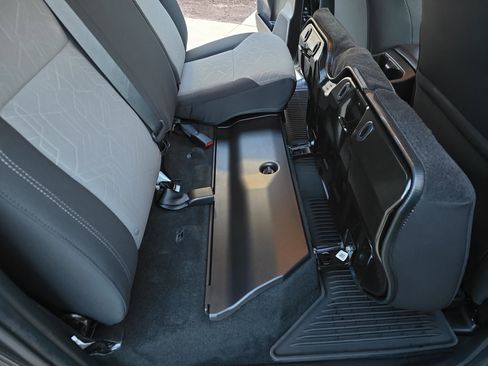 Used 2023 Toyota Tacoma TRD Off-Road image 12