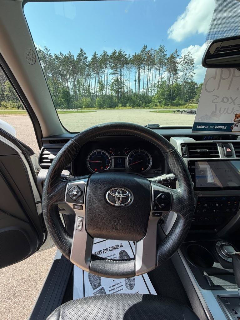 Used 2016 Toyota 4Runner Limited AWD/4WD image 11