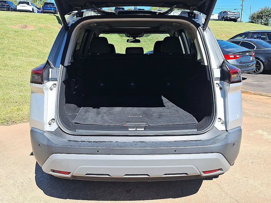 Certified 2023 Nissan Rogue SV w/ SV Premium B Package FWD image 23