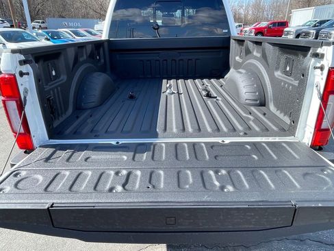 Used 2022 Ford F350 Platinum image 21
