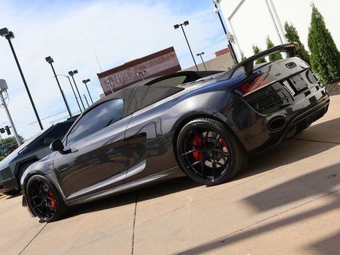 Used 2011 Audi R8 V10 AWD/4WD image 4