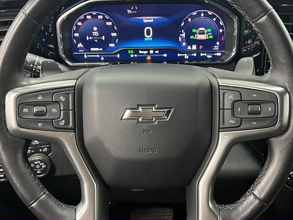 Used 2022 Chevrolet Silverado 1500 RST w/ Redline Edition AWD/4WD image 21