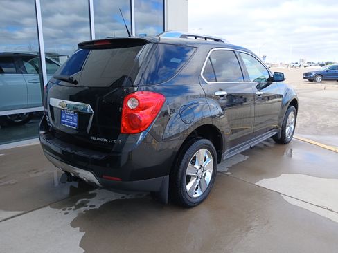 Used 2012 Chevrolet Equinox LTZ image 6