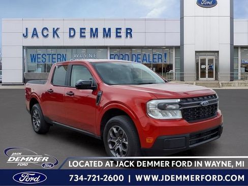 Certified 2024 Ford Maverick XLT w/ XLT Luxury Package AWD/4WD image 1