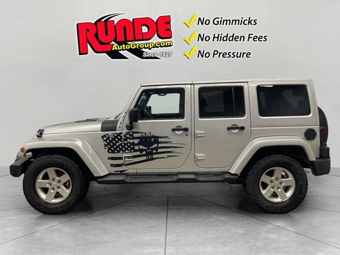 Used 2012 Jeep Wrangler Sahara image 2