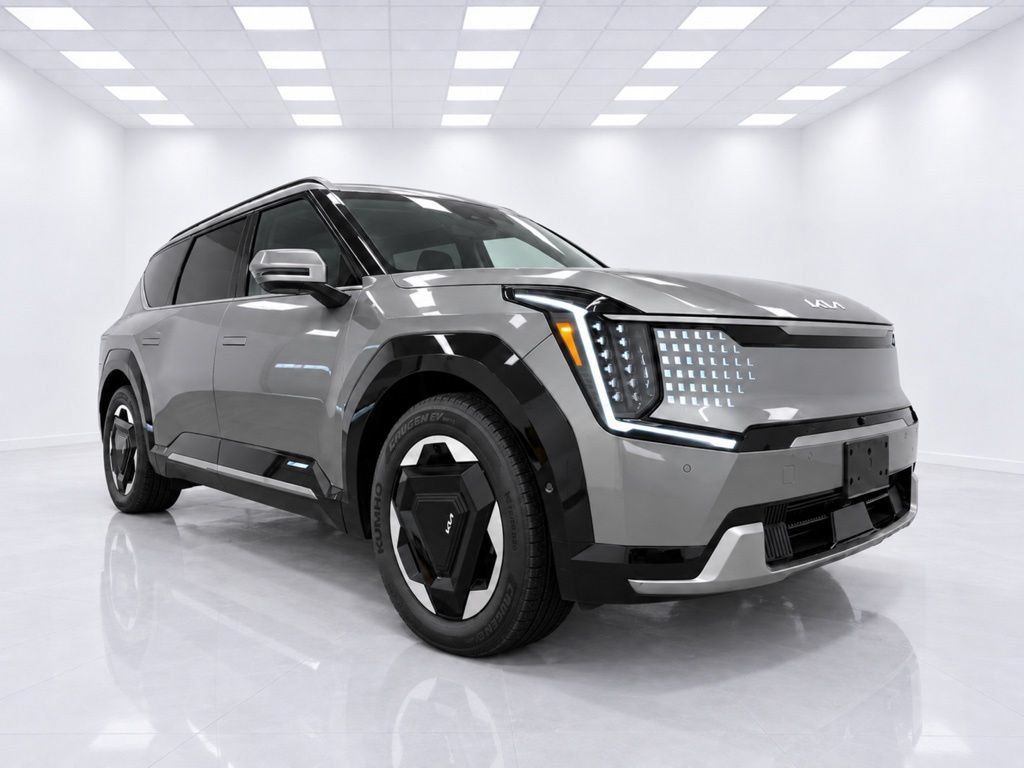 Used 2024 Kia EV9 Land AWD/4WD image 10