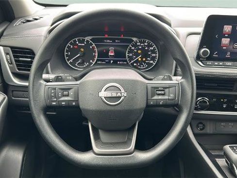 Certified 2025 Nissan Rogue S image 15