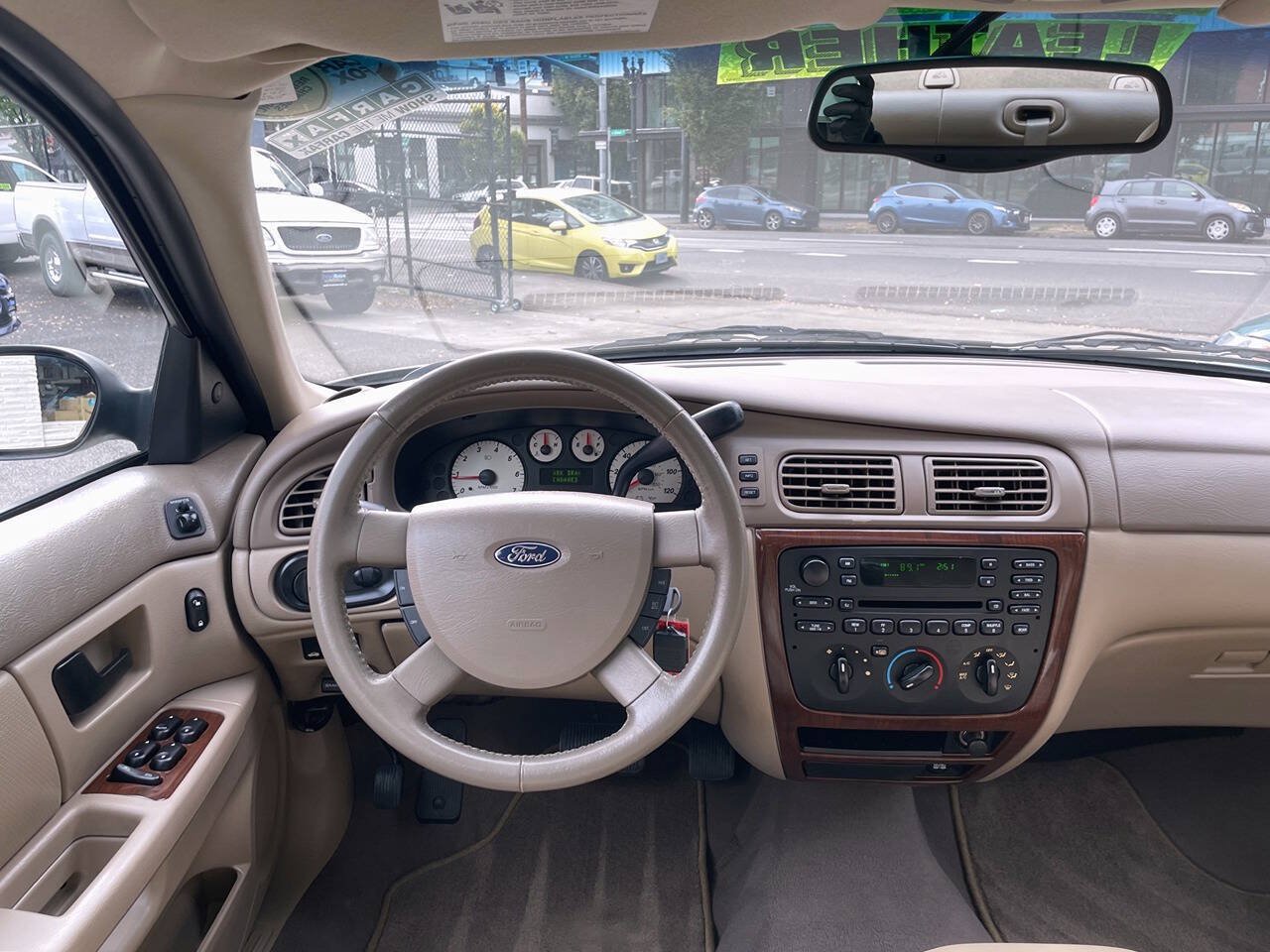 Used 2005 Ford Taurus SEL FWD image 15