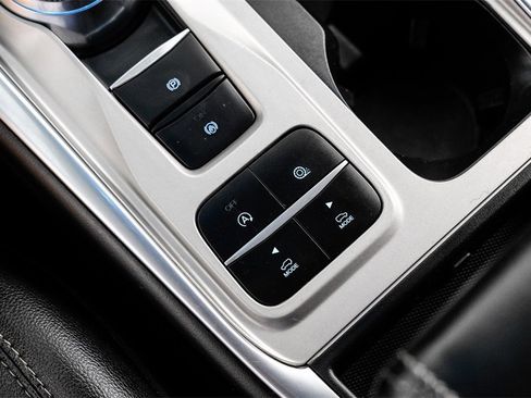 Used 2024 Ford Explorer Limited image 28