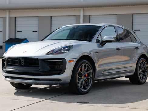 Used 2023 Porsche Macan GTS image 4
