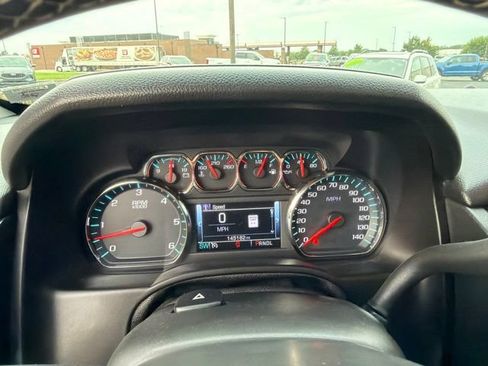 Used 2019 Chevrolet Tahoe LT w/ LT Signature Package AWD/4WD image 18