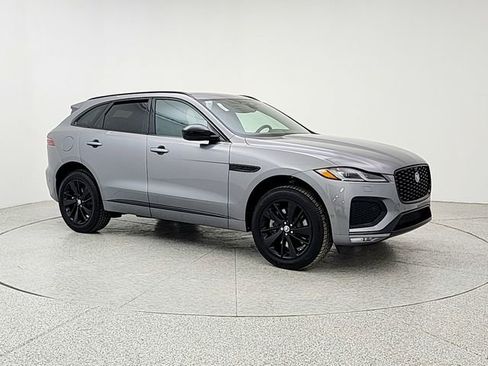 New 2026 Jaguar F-PACE R-Dynamic S image 3