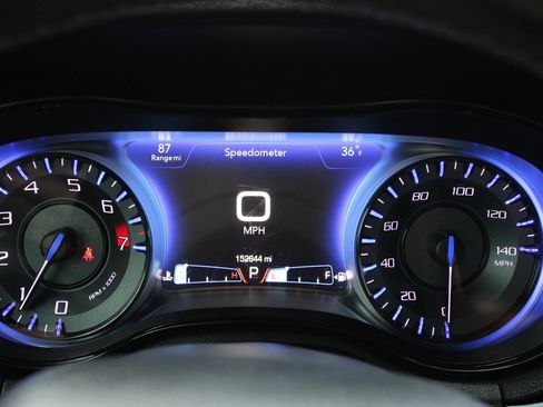 Used 2017 Chrysler 300 S image 12