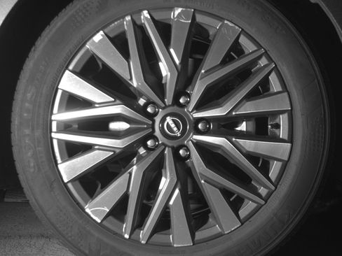 Used 2025 Nissan Altima 2.5 SV FWD image 13