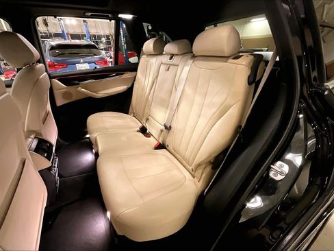 Used 2018 BMW X5 sDrive35i image 19