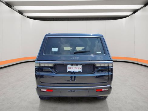 New 2026 Jeep Grand Wagoneer 2WD image 5