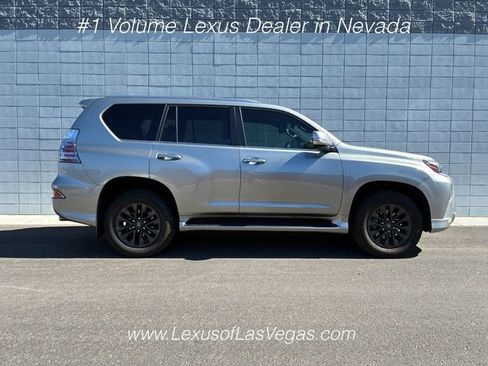 Used 2020 Lexus GX 460 Premium w/ Premium Package AWD/4WD image 2