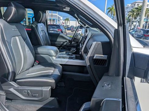 Used 2018 Ford F150 Platinum w/ Equipment Group 701A Luxury image 22