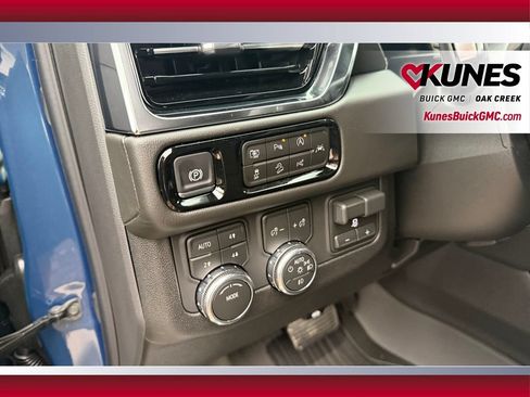 New 2026 GMC Yukon Elevation w/ Elevation Premium Package AWD/4WD image 18