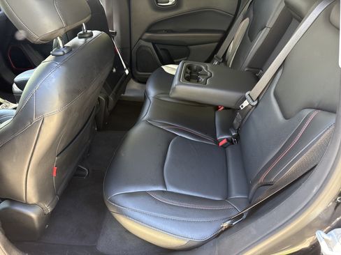 Used 2018 Jeep Compass Trailhawk w/ Leather Interior Group AWD/4WD image 20