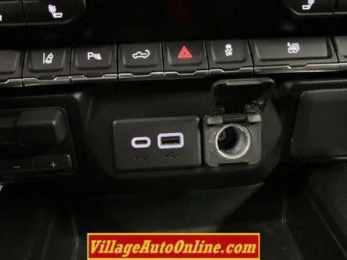 Used 2021 Chevrolet Silverado 2500 LT w/ Convenience Package image 28