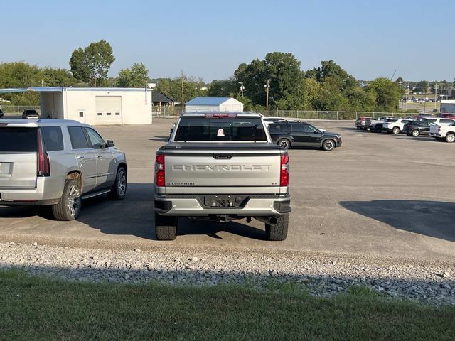 Used 2025 Chevrolet Silverado 2500 LT w/ Safety Package AWD/4WD image 4