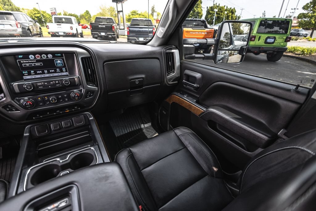 Used 2019 Chevrolet Silverado 2500 LTZ w/ Duramax Plus Package AWD/4WD image 28