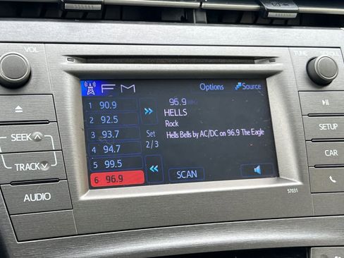 Used 2013 Toyota Prius Two image 19